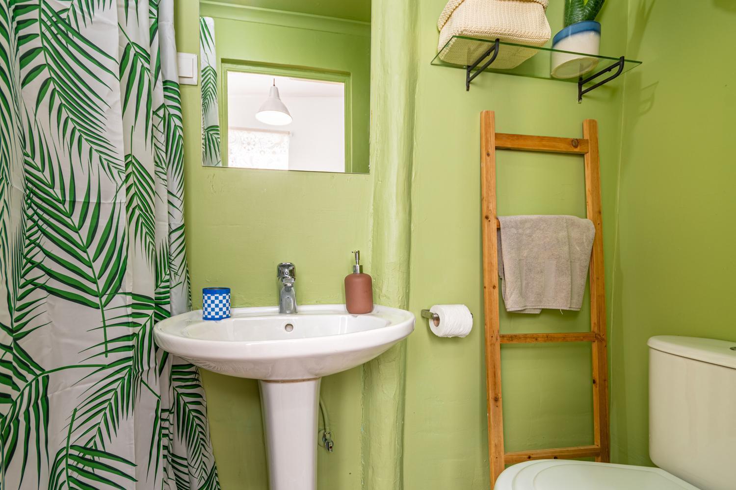 Spacious Apartment With Terrace At Graca Lisboa Exteriör bild