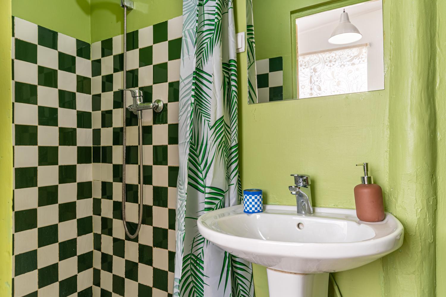Spacious Apartment With Terrace At Graca Lisboa Exteriör bild
